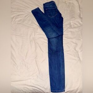Hollister skinny jeans